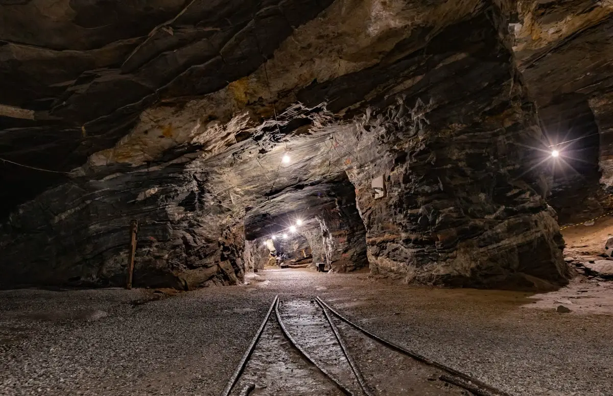 Underground haulage tunnel with rails